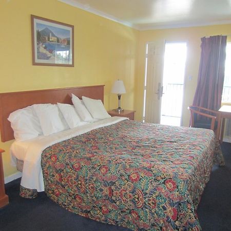 Knights Inn Santa Cruz Buitenkant foto