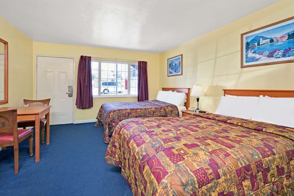 Knights Inn Santa Cruz Kamer foto
