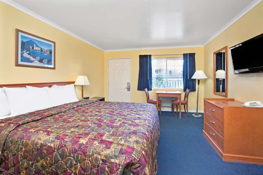 Knights Inn Santa Cruz Kamer foto